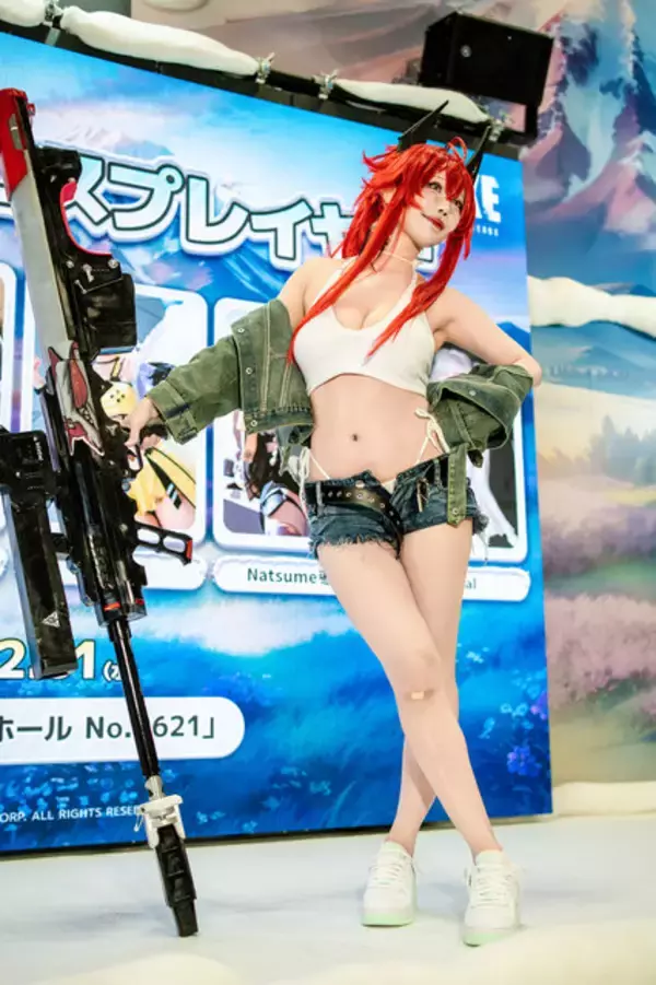 「【コスプレ】『NIKKE』ナユタ、クラウン、ドロシーらがコミケに勢揃い！異次元ボディで魅了する日中美女レイヤーまとめ【写真33枚】」の画像