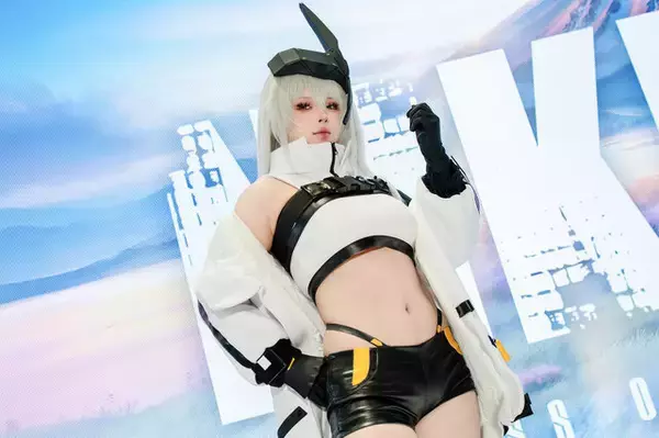 「【コスプレ】『NIKKE』ナユタ、クラウン、ドロシーらがコミケに勢揃い！異次元ボディで魅了する日中美女レイヤーまとめ【写真33枚】」の画像