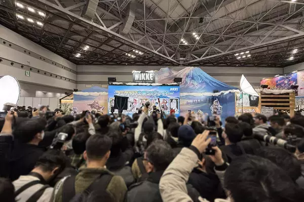 「【コスプレ】『NIKKE』ナユタ、クラウン、ドロシーらがコミケに勢揃い！異次元ボディで魅了する日中美女レイヤーまとめ【写真33枚】」の画像