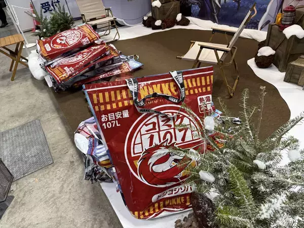 「【コスプレ】『NIKKE』ナユタ、クラウン、ドロシーらがコミケに勢揃い！異次元ボディで魅了する日中美女レイヤーまとめ【写真33枚】」の画像