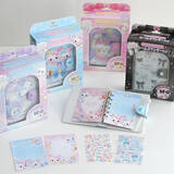 「「ボンボンドロップシール」にバインダーセット新登場！「キャンディツインズ」など全4種が公式オンラインストアで販売開始」の画像1