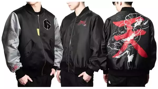 「背面に「ジュリ」や「豪鬼」を大胆デザイン！『スト6』から2WAY仕様のブルゾンが予約受付中」の画像