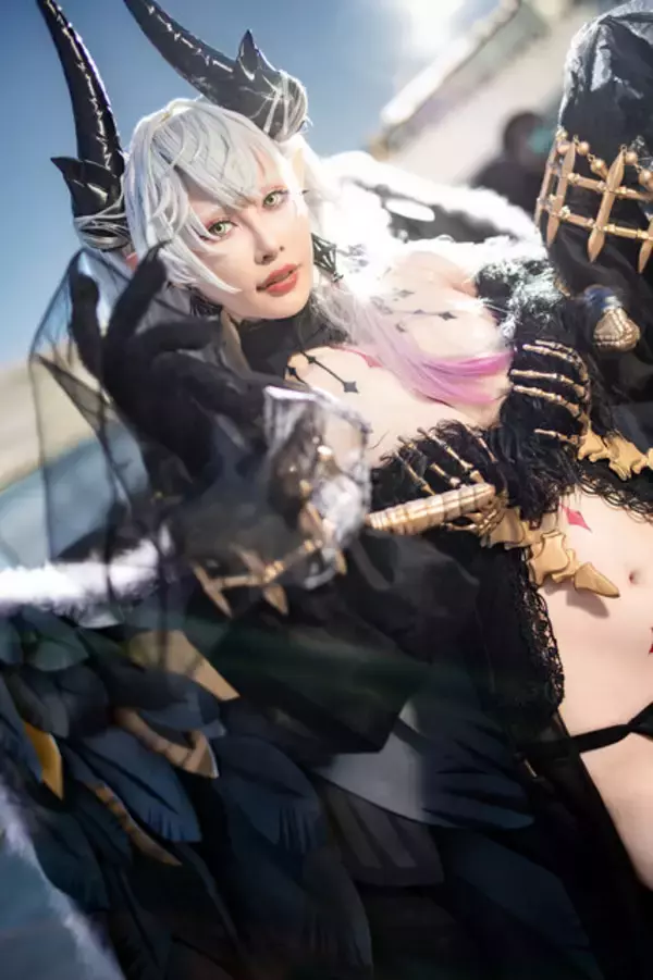 「【コスプレ】スレンダーな肢体とダークな造形美がすごい！台湾美女による『FGO』リリスの重厚さと妖艶さが圧倒的すぎる【写真8枚】」の画像