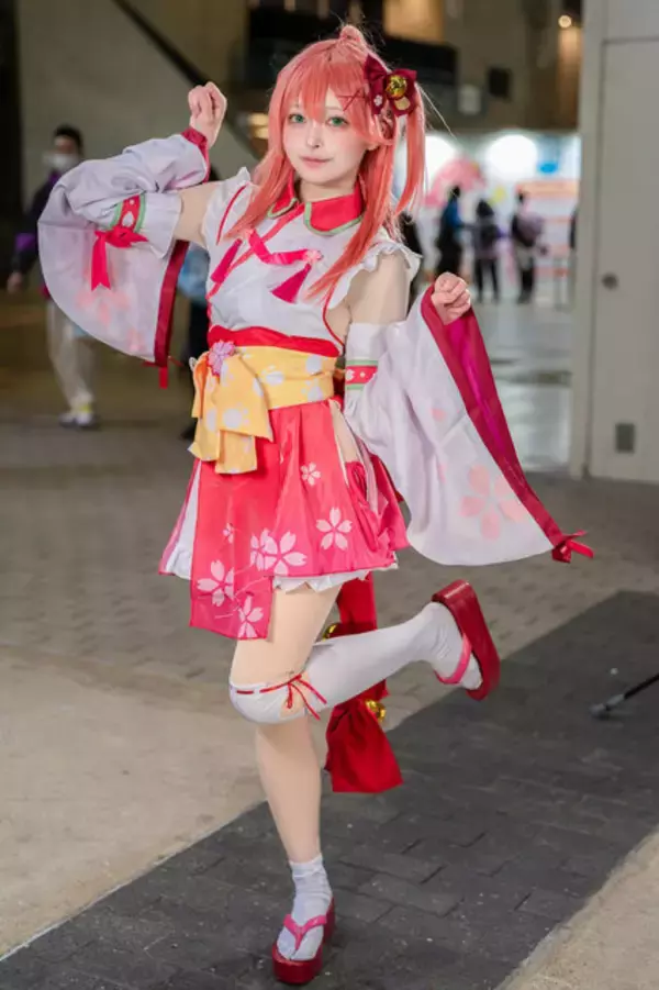 「【コスプレ】3月5日は「ホロライブ」さくらみこの誕生日！巫女衣装からデート服まで可愛いがいっぱいのコスプレまとめ【写真45枚】」の画像