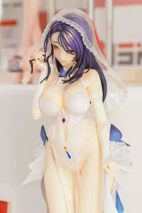 「『勝利の女神：NIKKE』が脅威の展示数！背中で魅せるフィギュアが「ワンフェス」に大集結【WF2026冬】」の画像