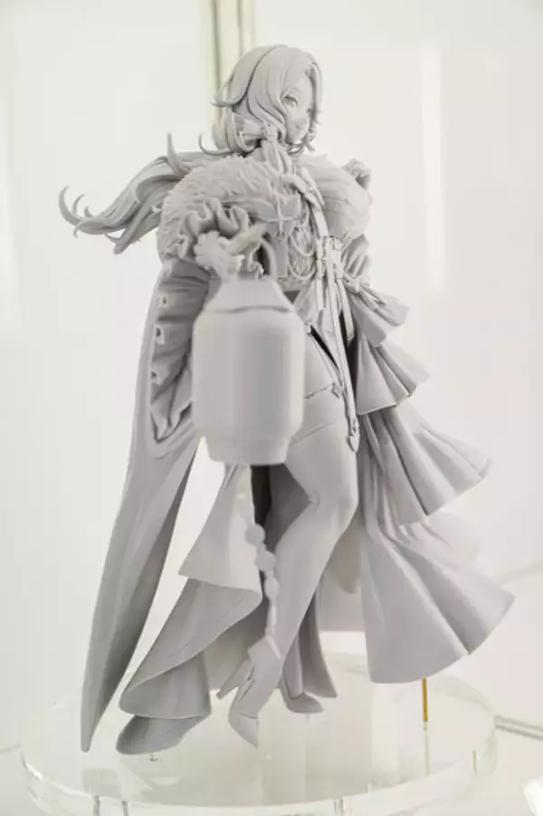 「『勝利の女神：NIKKE』が脅威の展示数！背中で魅せるフィギュアが「ワンフェス」に大集結【WF2026冬】」の画像