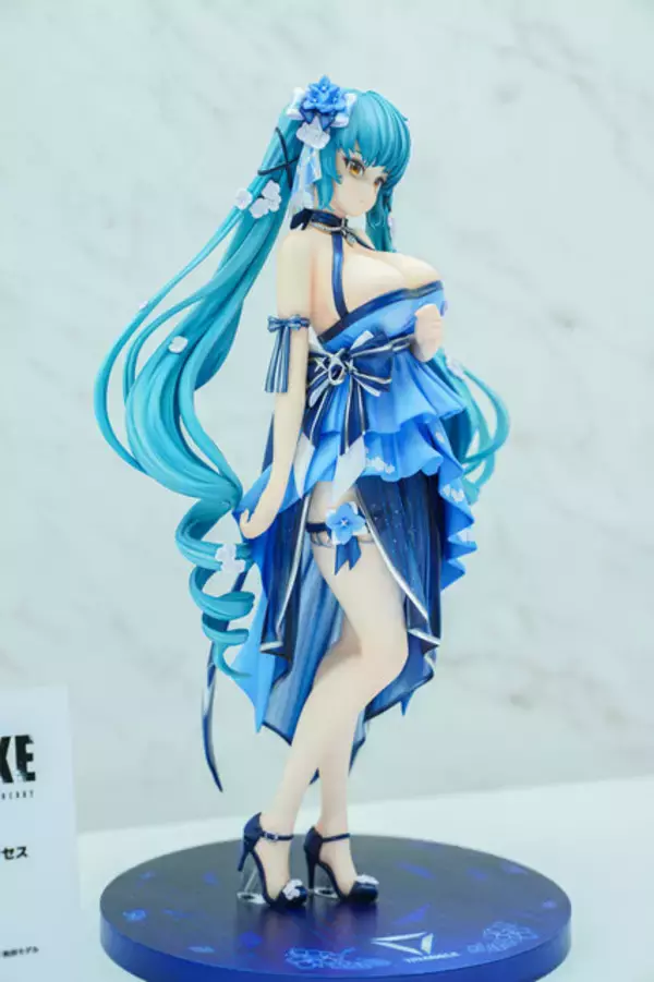 「『勝利の女神：NIKKE』が脅威の展示数！背中で魅せるフィギュアが「ワンフェス」に大集結【WF2026冬】」の画像