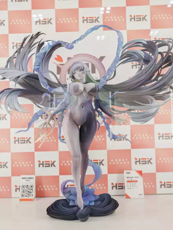 「『勝利の女神：NIKKE』が脅威の展示数！背中で魅せるフィギュアが「ワンフェス」に大集結【WF2026冬】」の画像