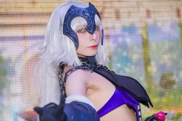 「【AnimeJapan 2026】『FGO』ブースが豪華絢爛すぎ！公式コスプレイヤーの出迎えから第2部終章の振り返りまで、見どころをお届け【フォトレポート】」の画像