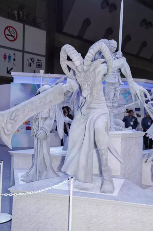 「【AnimeJapan 2026】『FGO』ブースが豪華絢爛すぎ！公式コスプレイヤーの出迎えから第2部終章の振り返りまで、見どころをお届け【フォトレポート】」の画像