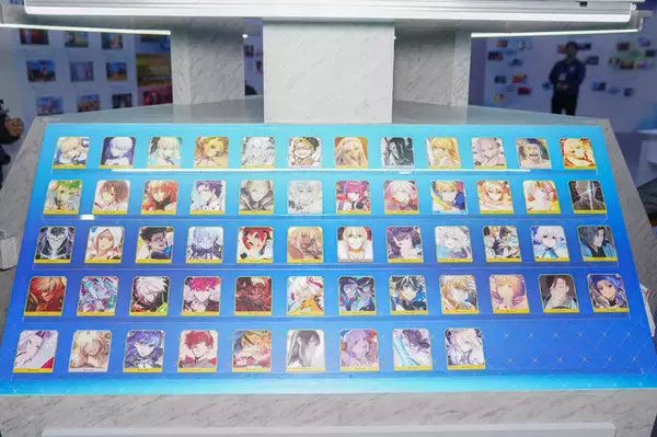 「【AnimeJapan 2026】『FGO』ブースが豪華絢爛すぎ！公式コスプレイヤーの出迎えから第2部終章の振り返りまで、見どころをお届け【フォトレポート】」の画像