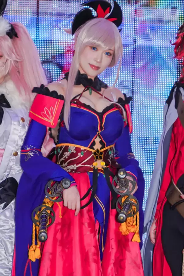 「【AnimeJapan 2026】『FGO』ブースが豪華絢爛すぎ！公式コスプレイヤーの出迎えから第2部終章の振り返りまで、見どころをお届け【フォトレポート】」の画像