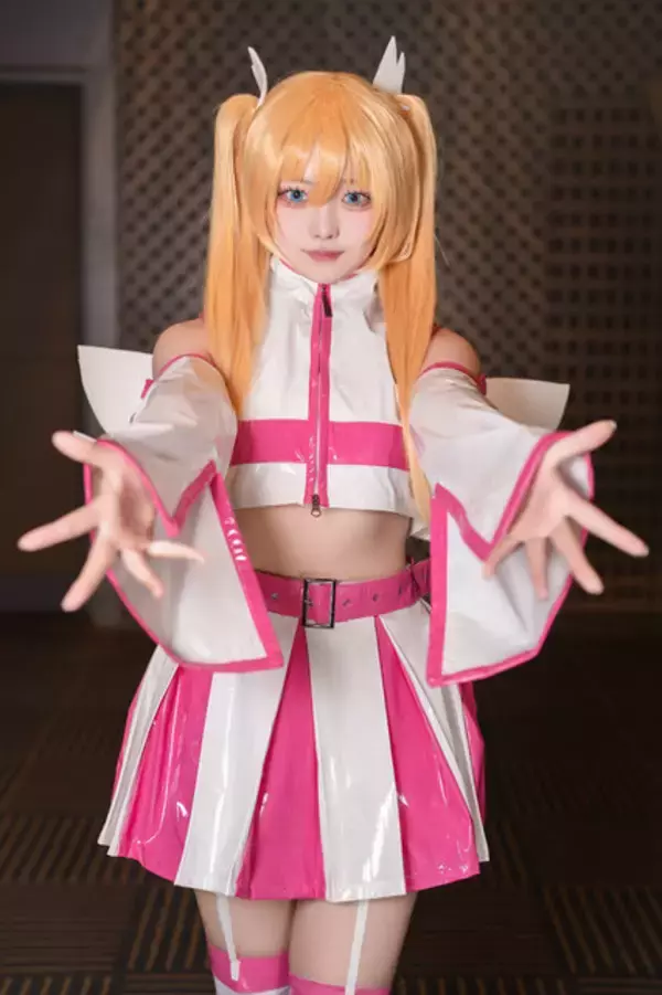 「【コスプレ】「2.5次元の誘惑」リリエルの可愛さに胸キュン！瞳に吸い込まれそうな注目レイヤー・きら【写真8枚】」の画像