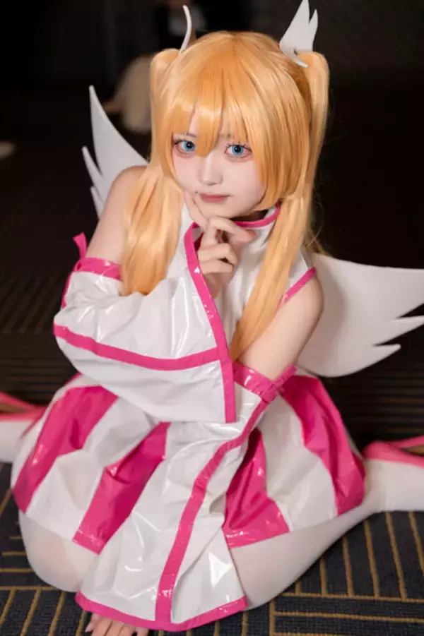 「【コスプレ】「2.5次元の誘惑」リリエルの可愛さに胸キュン！瞳に吸い込まれそうな注目レイヤー・きら【写真8枚】」の画像