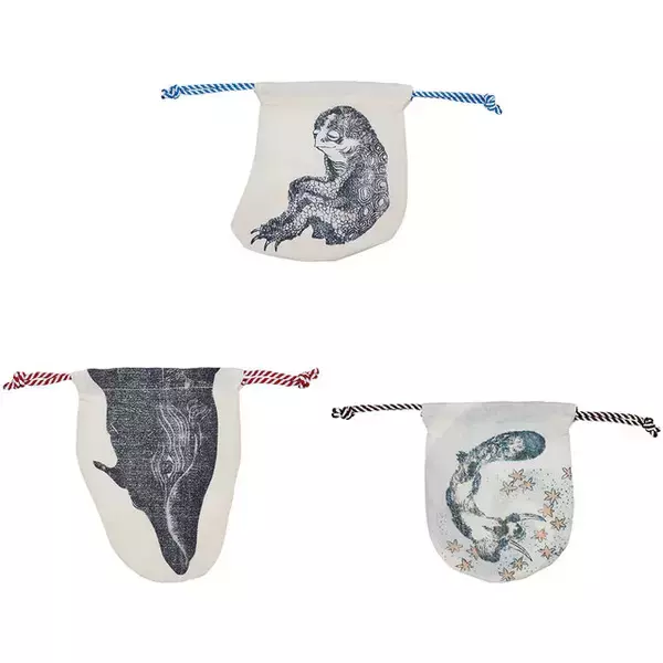 「「一番くじ 葛飾北斎」が圧倒的迫力！ジオラマ「神奈川沖浪裏」はじめ、数々の名作が実用的な雑貨に」の画像