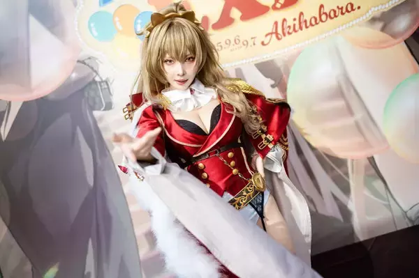 「【コスプレ】王者の気品あふれるガーターベルト×美脚をご覧あれ！『アズレン』ライオンの威風堂々な佇まいがカッコいい【写真7枚】」の画像