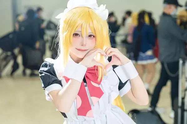「【コスプレ】キャラの個性を感じさせる雰囲気作りと絶対領域に注目！「ぼっち・ざ・ろっく!」メイド併せが眼福の可愛さ【写真27枚】」の画像