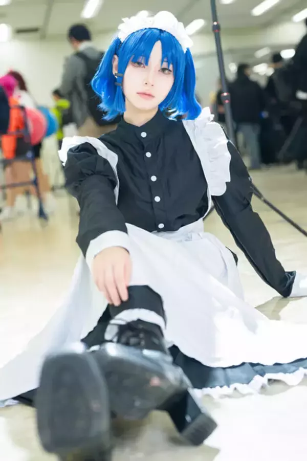 「【コスプレ】キャラの個性を感じさせる雰囲気作りと絶対領域に注目！「ぼっち・ざ・ろっく!」メイド併せが眼福の可愛さ【写真27枚】」の画像