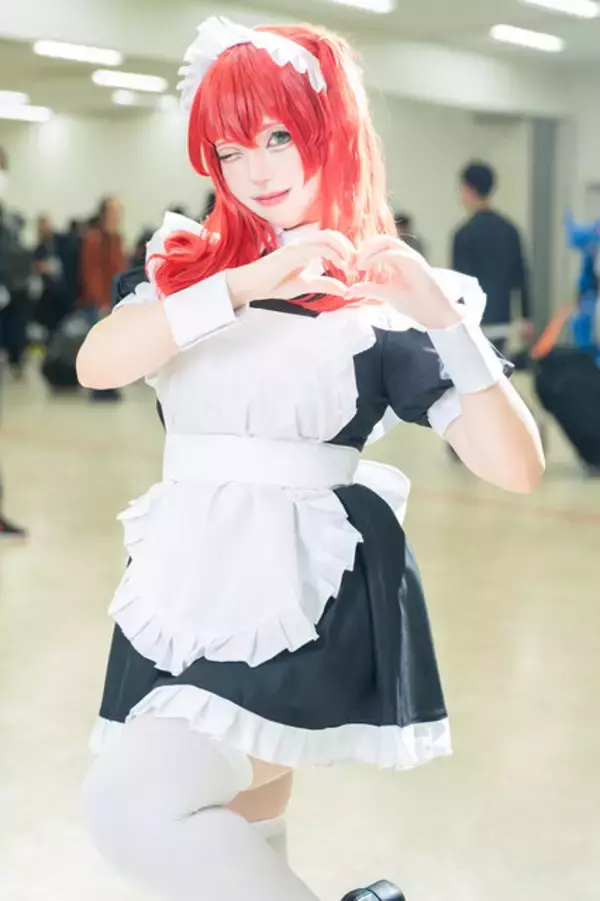 「【コスプレ】キャラの個性を感じさせる雰囲気作りと絶対領域に注目！「ぼっち・ざ・ろっく!」メイド併せが眼福の可愛さ【写真27枚】」の画像
