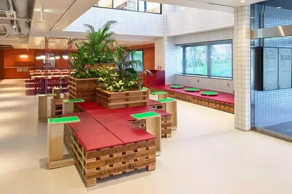 「「ホロライブ」兎田ぺこら、白上フブキなどが「ニンテンドーミュージアム」を訪問！10月4日にレポート動画が公開へ―館内の様子がわかるオフィシャルレポートも到着」の画像