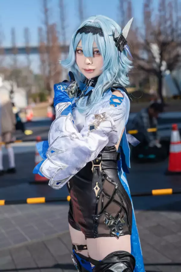 「【コスプレ】ミニスカなポリスにバニーガール、『ポケモン』カナリィやホロライブまで「コミケ107」美女レイヤー10選【写真43枚】」の画像