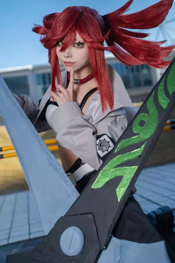 「【コスプレ】ミニスカなポリスにバニーガール、『ポケモン』カナリィやホロライブまで「コミケ107」美女レイヤー10選【写真43枚】」の画像