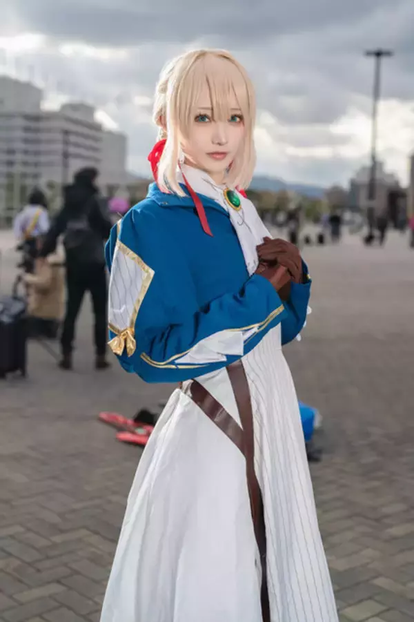 【コスプレ】ヴァイオレットの真っ直ぐ見つめてくる真摯な瞳に心揺さぶられるー人気レイヤー・ななぴんく【写真8枚】