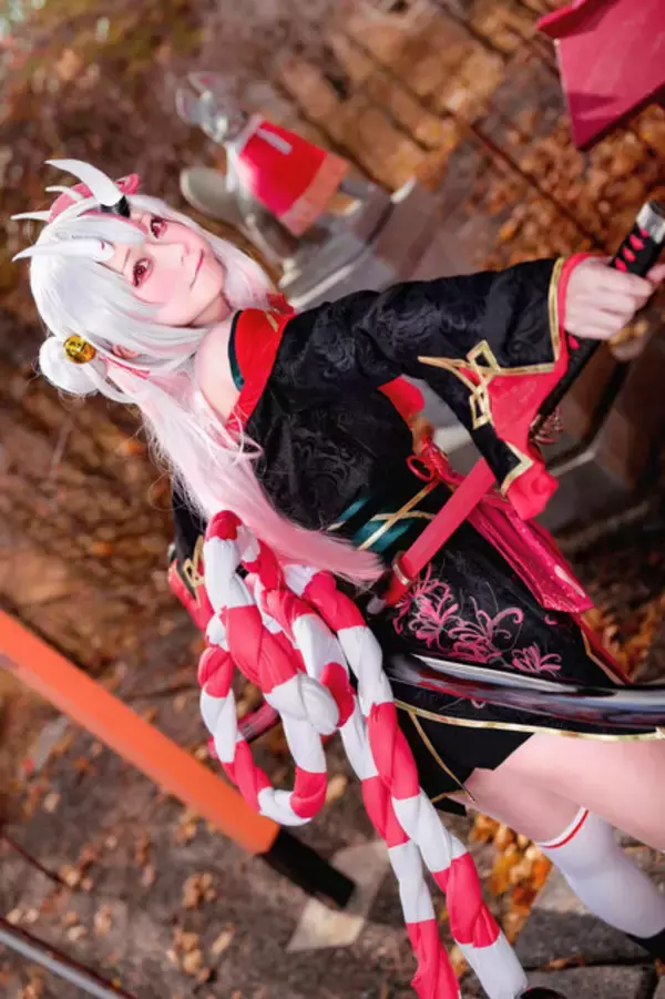 「【コスプレ】12月13日は「ホロライブ」百鬼あやめ誕生日！ミニ丈の和服からアイドル衣装まで“かわ余”レイヤーまとめ【写真45枚】」の画像