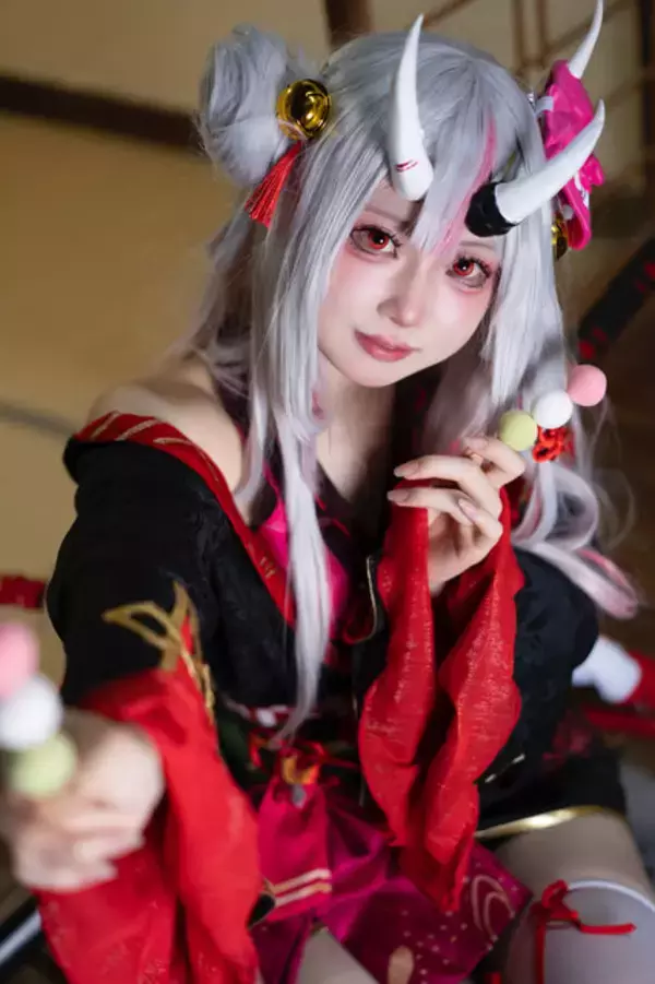 「【コスプレ】12月13日は「ホロライブ」百鬼あやめ誕生日！ミニ丈の和服からアイドル衣装まで“かわ余”レイヤーまとめ【写真45枚】」の画像