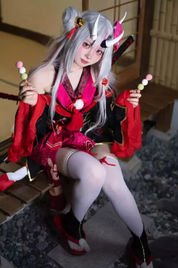 「【コスプレ】12月13日は「ホロライブ」百鬼あやめ誕生日！ミニ丈の和服からアイドル衣装まで“かわ余”レイヤーまとめ【写真45枚】」の画像