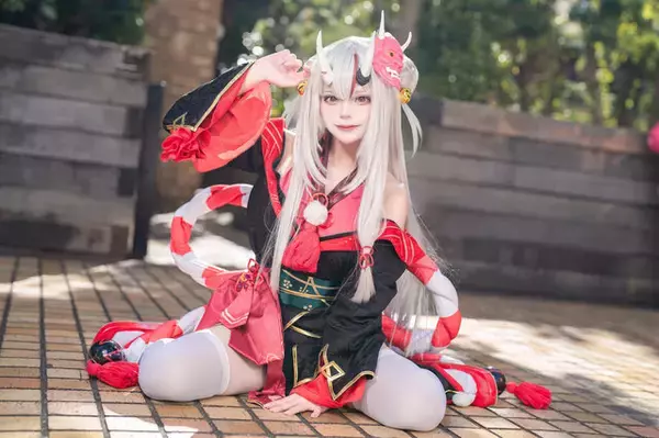 「【コスプレ】12月13日は「ホロライブ」百鬼あやめ誕生日！ミニ丈の和服からアイドル衣装まで“かわ余”レイヤーまとめ【写真45枚】」の画像