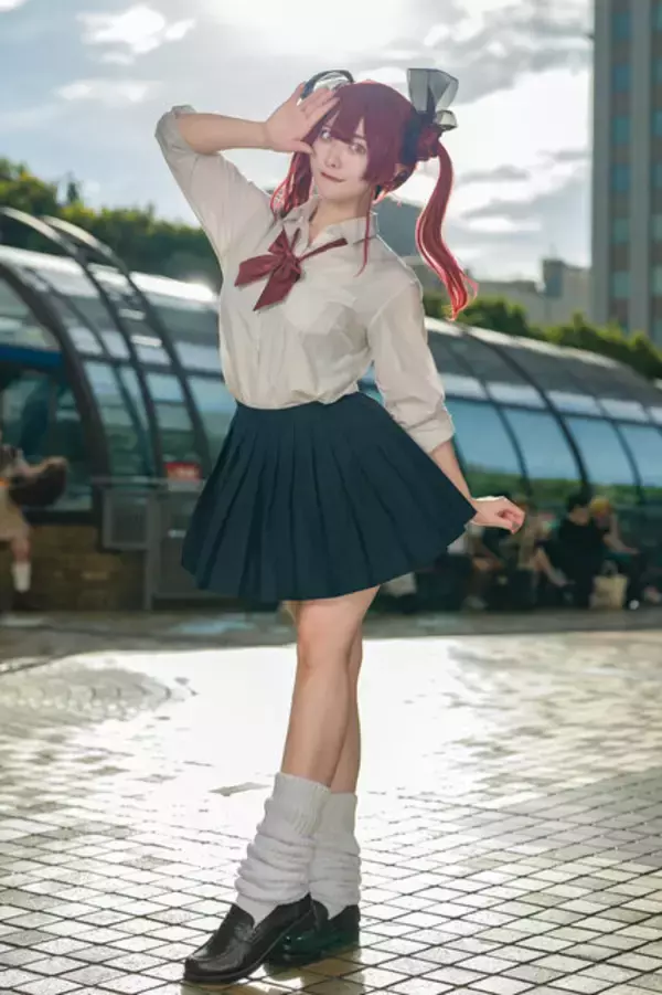 「【コスプレ】「君たち～、船長の制服姿見せてあ・げ・る」抜群のスタイルで見せるマリン船長のレアな制服姿は必見！人気レイヤー・ZIRO【写真8枚】」の画像