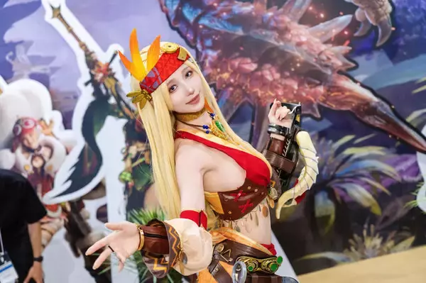 「【コスプレ】踊り子・和服の冒険者がお出迎え！全く新しい「モンハン」の魅力を訴求した美女レイヤーたちの美貌を見よ【写真12枚】」の画像