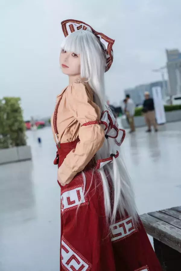 「【コスプレ】東方Projectの人気キャラが例大祭に集結！咲夜にフランなどポージングも本物すぎる美女レイヤー7選【写真30枚】」の画像