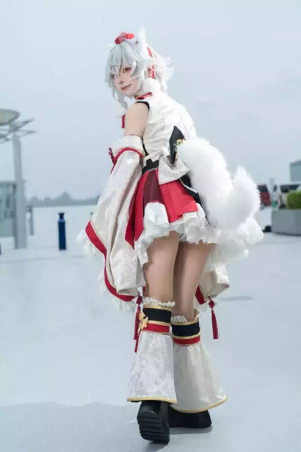 「【コスプレ】東方Projectの人気キャラが例大祭に集結！咲夜にフランなどポージングも本物すぎる美女レイヤー7選【写真30枚】」の画像