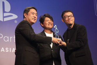 『モンハンワイルズ』3冠達成！辻本P・徳田Dが語る「発売直後の反省」や『FF14』コラボの反響ー「PS Awards 2025」合同インタビュー