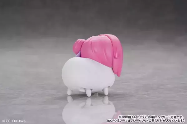「『勝利の女神：NIKKE』謎生物「DORO」が電動ホビーに！ “専用ドッグラン”と共に登場ーシークレットは「金のDORO」」の画像