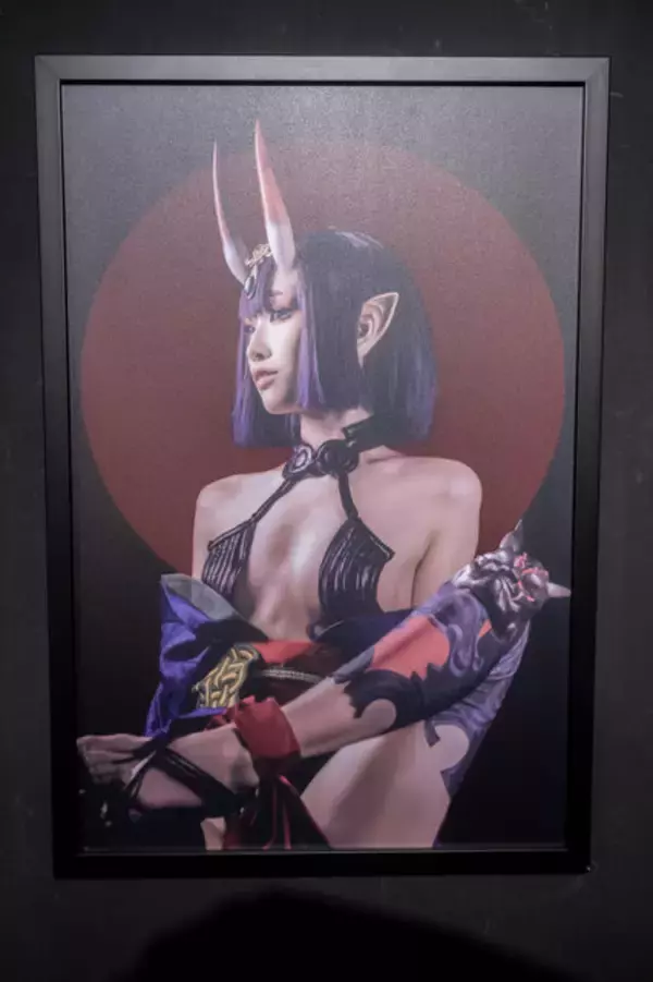 「【コスプレ】『FGO』酒呑童子を“現界”させた美女がすごい！妖艶かつクールな肉体美に見惚れてしまう【写真27枚】」の画像