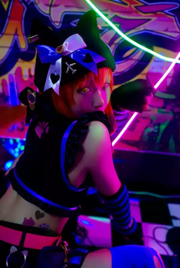 「【コスプレ】小悪魔キュートすぎてお菓子をあげてもイタズラされたい！魔女に吸血鬼、キョンシーなどハロウィン記念美女レイヤーまとめ【写真45枚】」の画像