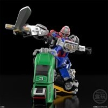5台のレンジャービークルが変形合体！「激走戦隊カーレンジャー」より「RVロボ」が食玩フィギュア化―激走斬りポーズも決まる
