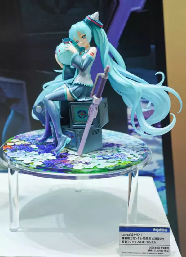「「HG ストフリ弐式」に「サンドロック改」、ガンダム45周年の「初音ミク×ダブルオーガンダム」フィギュアまで新作目白押し！【イベントレポート】」の画像