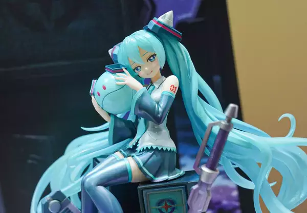 「「HG ストフリ弐式」に「サンドロック改」、ガンダム45周年の「初音ミク×ダブルオーガンダム」フィギュアまで新作目白押し！【イベントレポート】」の画像