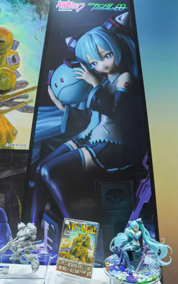 「「HG ストフリ弐式」に「サンドロック改」、ガンダム45周年の「初音ミク×ダブルオーガンダム」フィギュアまで新作目白押し！【イベントレポート】」の画像
