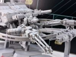 『アーマード・コア6』序盤の大ボス「バルテウス」が立体化！火炎放射器や全周囲ミサイルランチャーも目を引く再現度