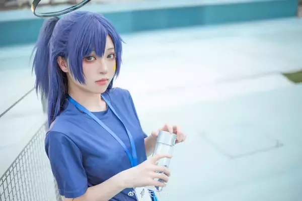 「【コスプレ】“ムッチリな太もも”が代名詞 『ブルアカ』ユウカ生誕記念！様々な角度から魅了に迫る美女レイヤーまとめ【写真35枚】」の画像