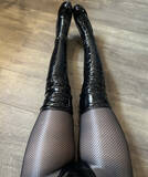 「【コスプレ】極上の太ももをタイツやニーハイ、時には素足で惜しみなく魅せていく！「いい太ももの日」記念美女レイヤーまとめ【写真29枚】」の画像7