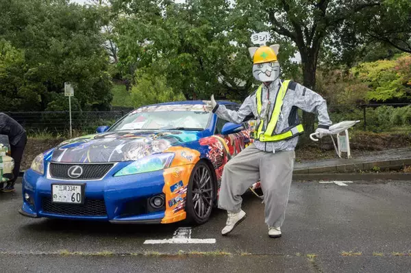 「人気VTuberにウマ娘、初音ミクまで！雨にも負けなかった痛車＆痛バイクを取材【第九回 天下無双 東西最強痛車決戦 フォトレポ】」の画像