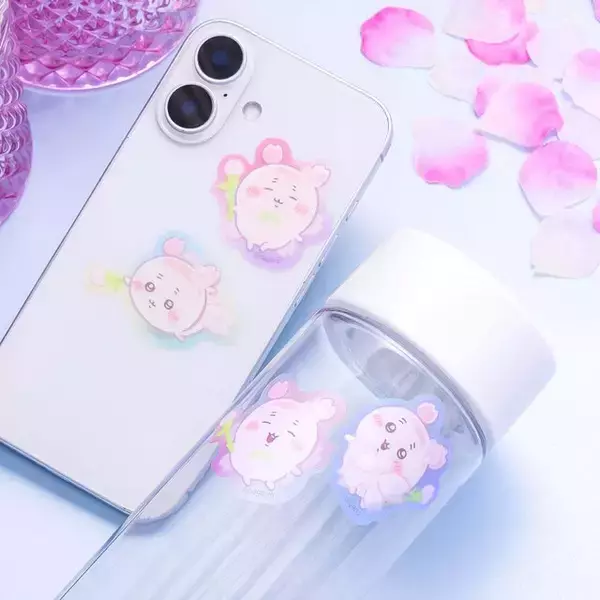 「「ちいかわ」“さくらのようせい”な古本屋が春をお届け！「ラーメン豚」店員さんなマスコットやTシャツなど、新商品がどれも可愛い」の画像