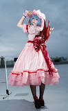「【コスプレ】美しい瞳に吸い込まれそう…！愛らしく、妖しく表情や仕草を変化させる「レミリア」レイヤーの表現力が本物すぎた【写真8枚】」の画像6