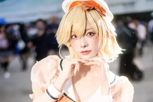 【コスプレ】チラリと覗くおへそがキュート！台湾美女による「ぶいすぽっ! 」小森めとが可愛すぎてメロメロ【写真8枚】